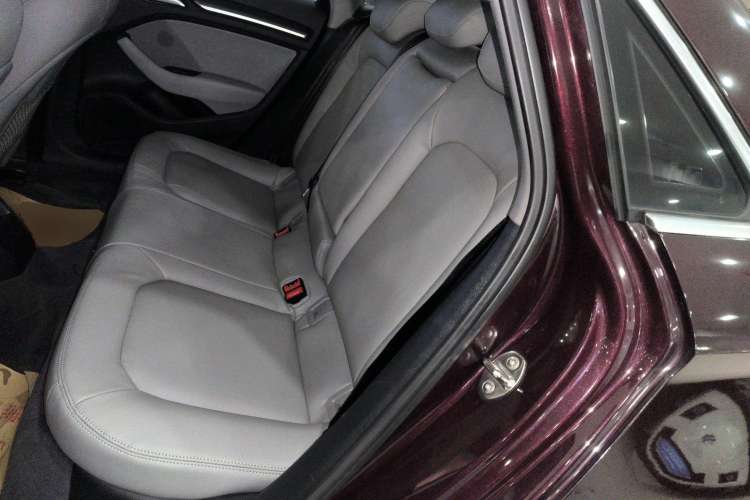 Used Audi A3 2019 Limousine 35 TFSI Ambition China VI Interior 4