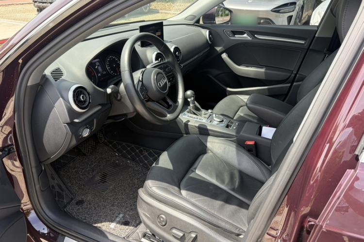 Used Audi A3 2019 Sportback 35 TFSI Style Edition China VI Emission Standard Interior 5