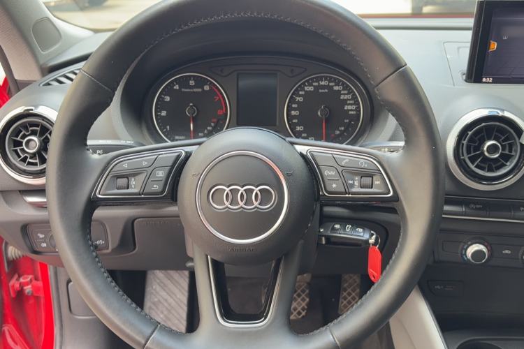 Used Audi A3 2019 Sportback 35 TFSI Fashion Edition China VI Emission Standard Interior 6