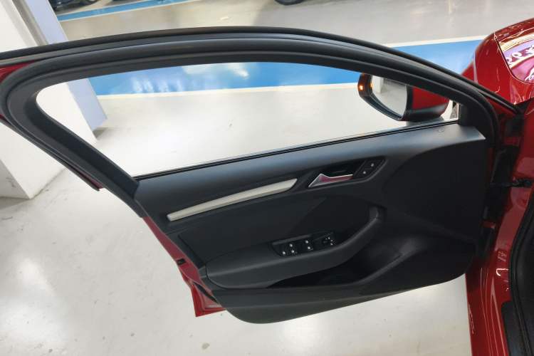 Used Audi A3 2019 Limousine 35 TFSI Ambition China VI Interior 7