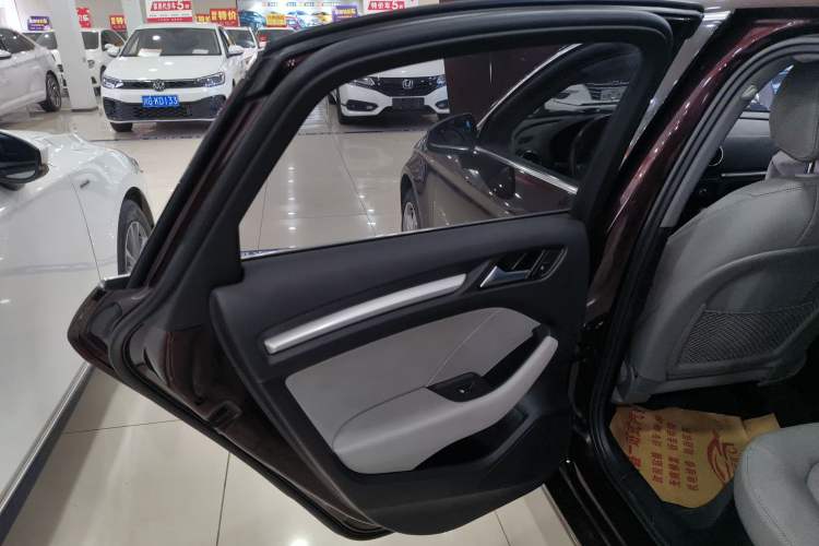 Used Audi A3 2019 Limousine 35 TFSI Ambition China VI Interior 8