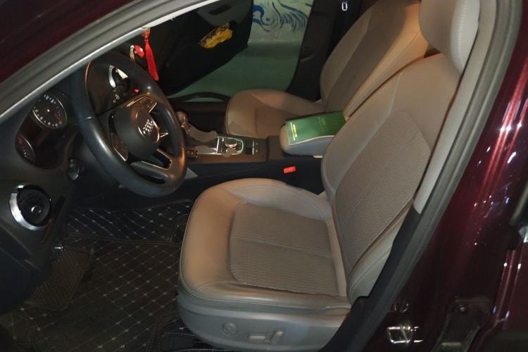Used Audi A3 2019 Limousine 35 TFSI Fashion Edition China VI Emission Standard Left Front Seat