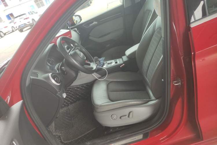 Used Audi A3 2019 Limousine 35 TFSI Fashion Edition China VI Emission Standard Left Front Seat