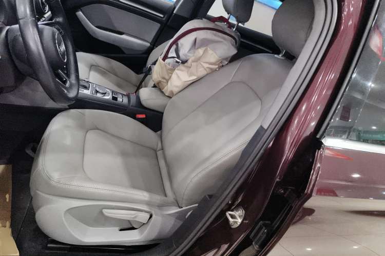 Used Audi A3 2019 Limousine 35 TFSI Ambition China VI Left Front Seat