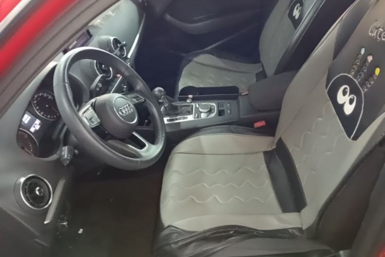 Used Audi A3 2019 Sportback 35 TFSI Ambition China VI Left Front Seat