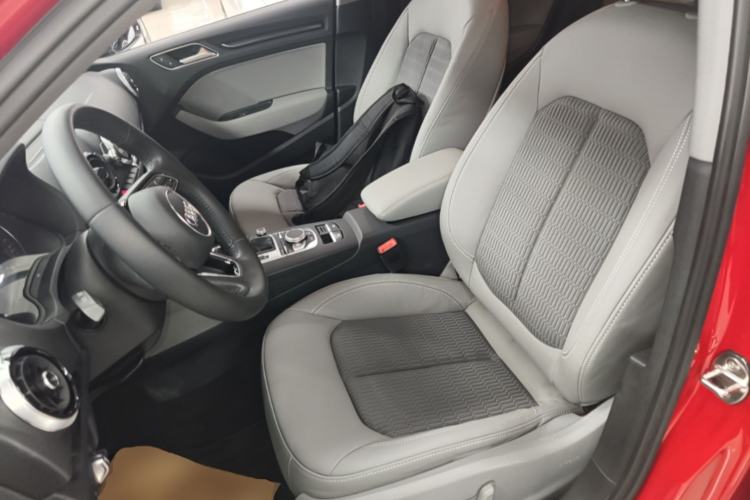 Used Audi A3 2019 Limousine 35 TFSI Fashion Edition China VI Emission Standard Left Front Seat