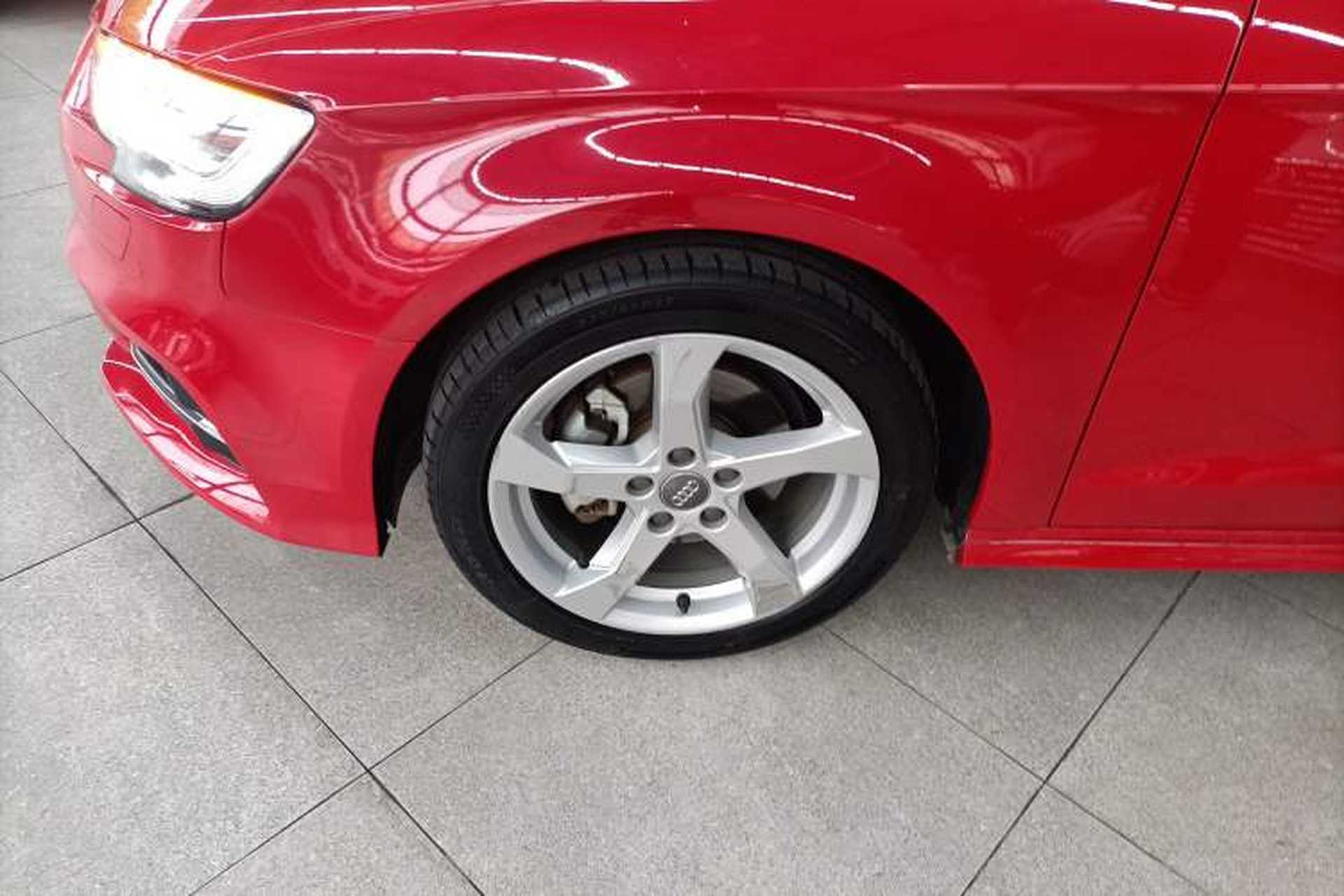Used Audi A3 2019 Sportback 35 TFSI Fashion Edition China V Left Front Wheel Hub