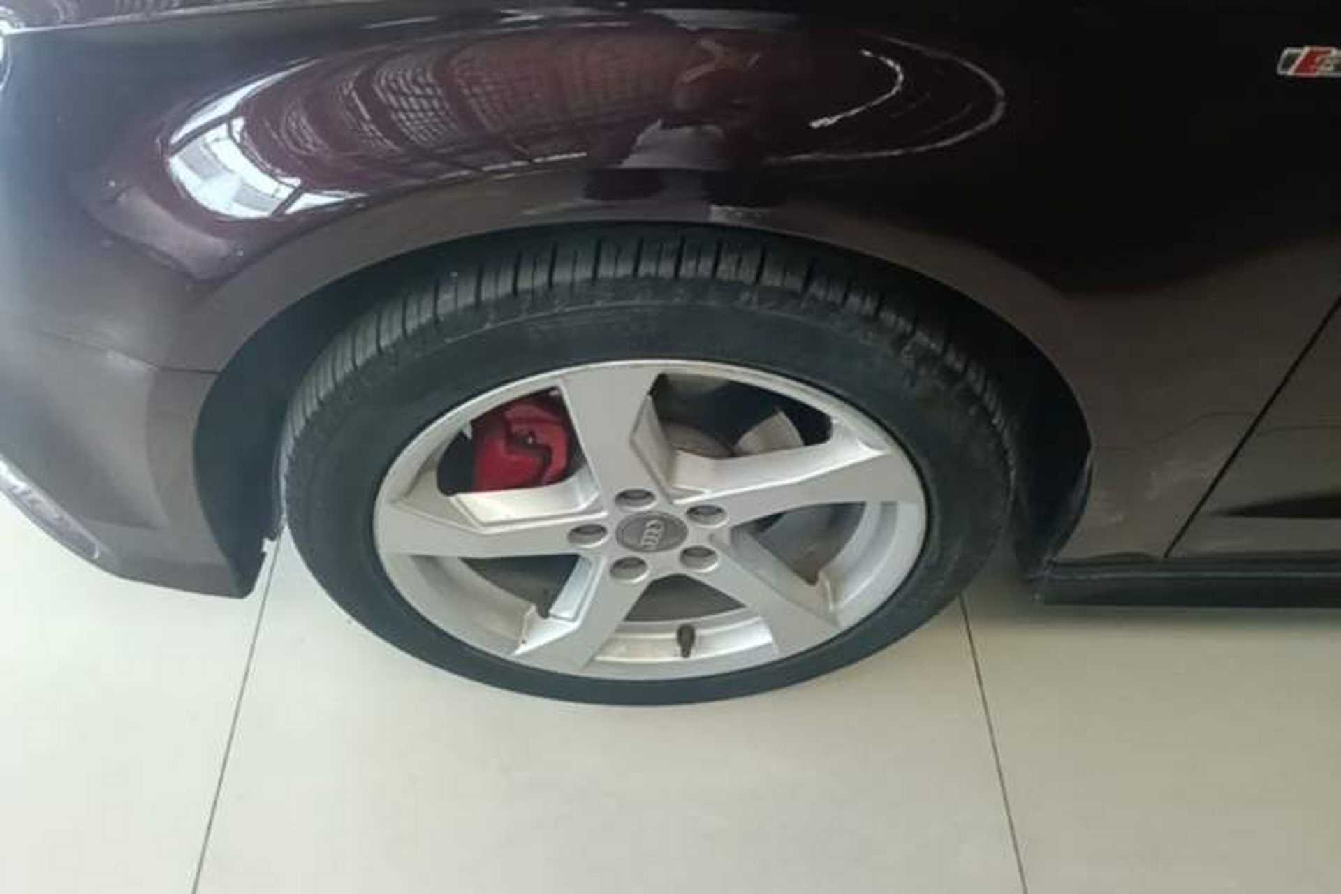 Used Audi A3 2019 Sportback 35 TFSI Fashion Edition China VI Emission Standard Left Front Wheel Hub