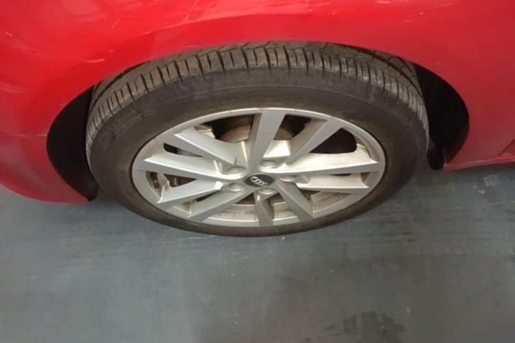Used Audi A3 2019 Sportback 35 TFSI Ambition China VI Left Front Wheel Hub