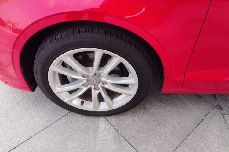 Used Audi A3 2019 Limousine 35 TFSI Ambition China V Left Front Wheel Hub