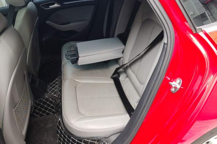 Used Audi A3 2019 Limousine 35 TFSI Fashion Edition China V standard Left Rear Seat