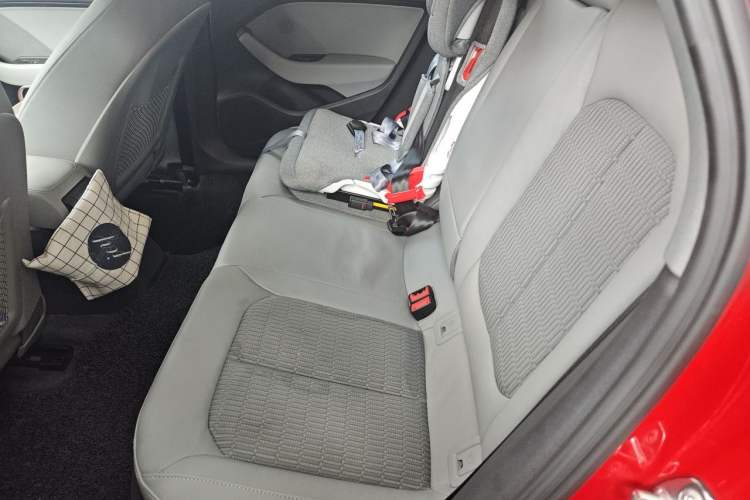 Used Audi A3 2019 Sportback 35 TFSI Fashion Edition China VI Emission Standard Left Rear Seat
