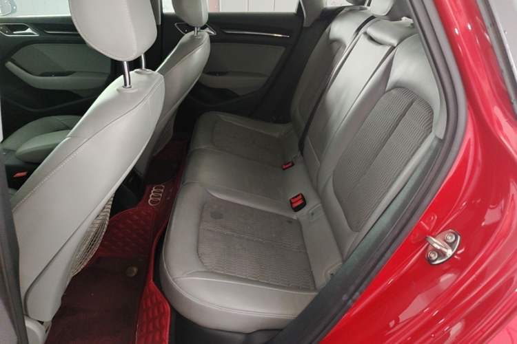 Used Audi A3 2019 Limousine 35 TFSI Fashion Edition China VI Emission Standard Left Rear Seat