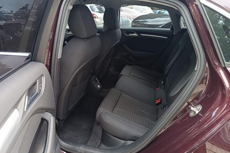 Used Audi A3 2019 Limousine 35 TFSI Sporty Version China VI Left Rear Seat
