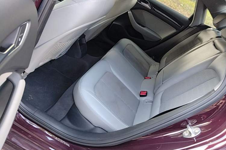 Used Audi A3 2019 Limousine 35 TFSI Fashion Edition China VI Emission Standard Left Rear Seat