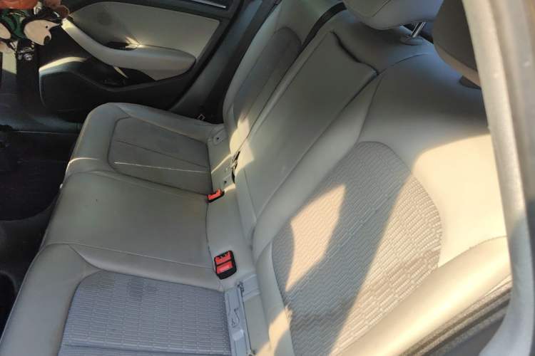 Used Audi A3 2019 Limousine 35 TFSI Fashion Edition China VI Emission Standard Left Rear Seat