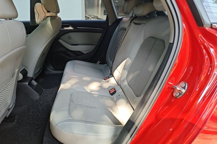 Used Audi A3 2019 Sportback 35 TFSI Fashion Edition China VI Emission Standard Left Rear Seat