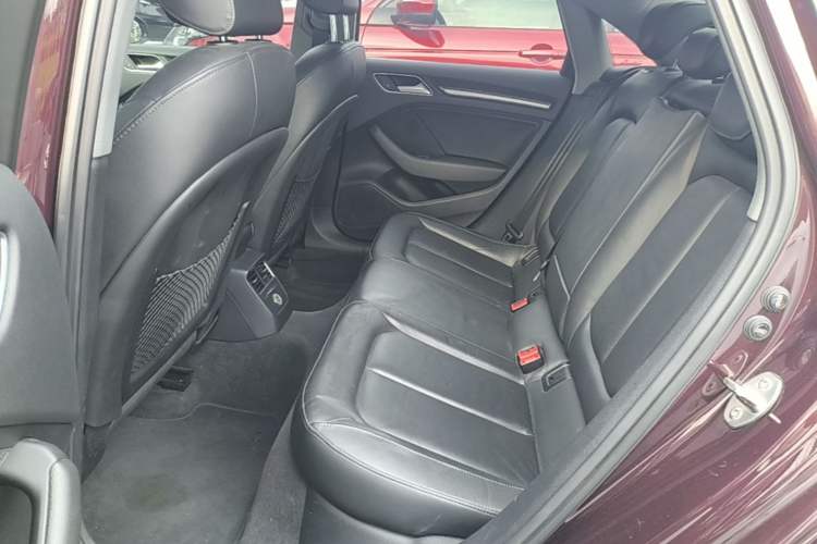 Used Audi A3 2019 Limousine 35 TFSI Style Edition China VI Emission Standard Left Rear Seat
