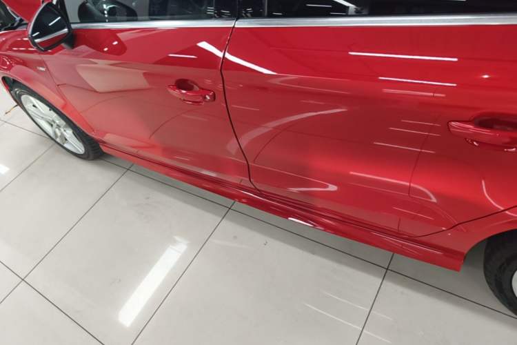 Used Audi A3 2019 Limousine 35 TFSI Fashion Edition China VI Emission Standard Left Side Sill