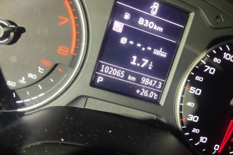 Used Audi A3 2019 Limousine 35 TFSI Style Version China V Emission Standard Odometer Close Up