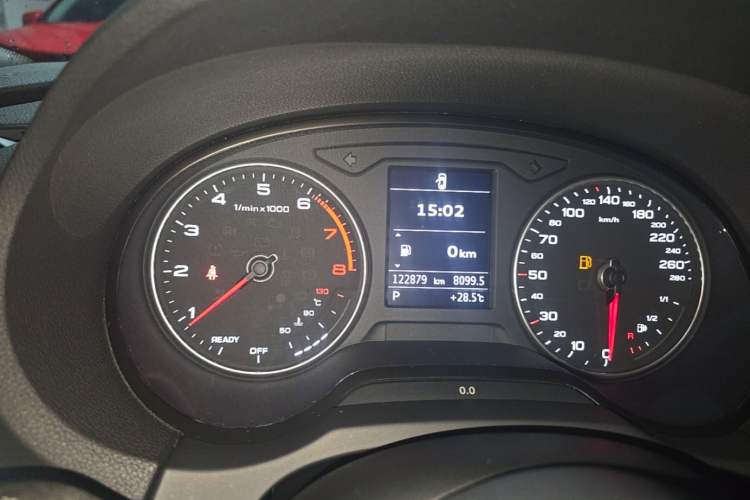 Used Audi A3 2019 Sportback 35 TFSI Sporty Version China VI Odometer Close Up