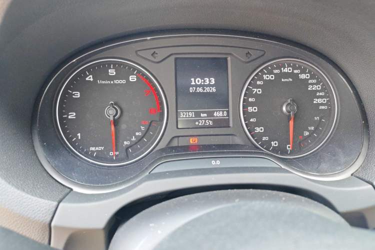 Used Audi A3 2019 Limousine 35 TFSI Fashion Edition China V standard Odometer Close Up