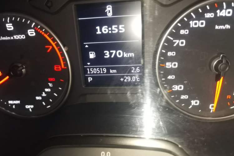 Used Audi A3 2019 Limousine 35 TFSI Ambition China V Odometer Close Up