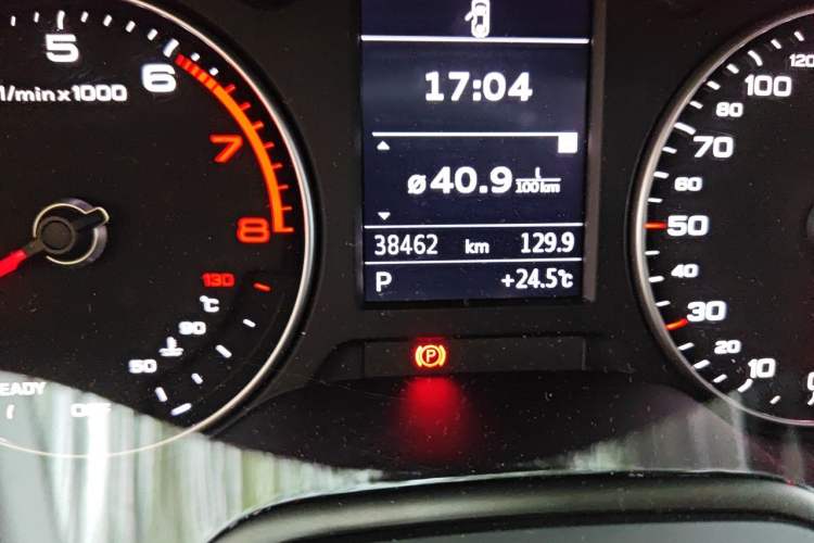 Used Audi A3 2019 Sportback 40 TFSI Sporty Model China VI Odometer Close Up
