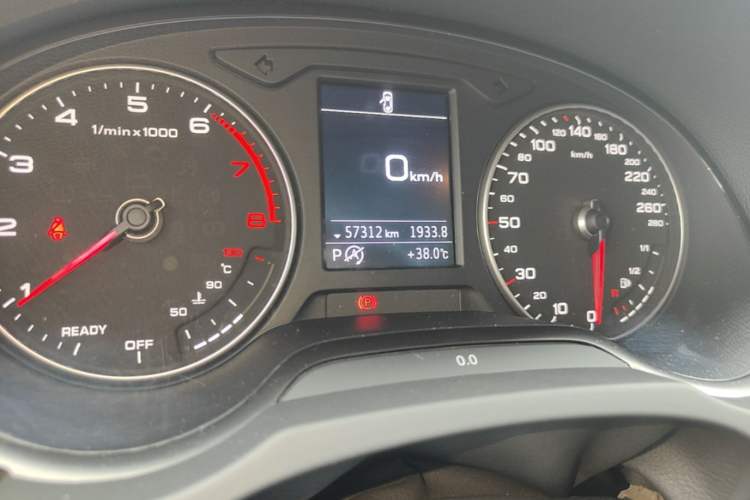 Used Audi A3 2019 Limousine 35 TFSI Fashion Edition China V standard Odometer Close Up