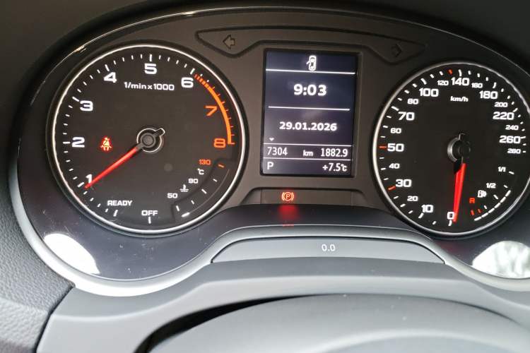 Used Audi A3 2019 Limousine 35 TFSI Ambition China VI Odometer Close Up