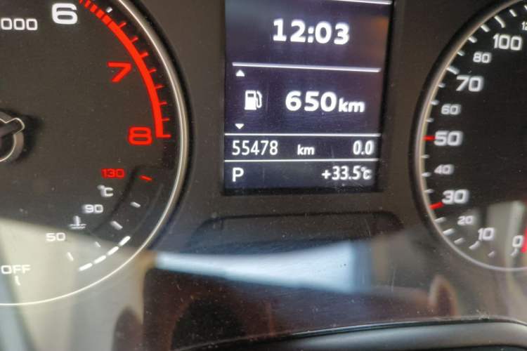 Used Audi A3 2019 Limousine 35 TFSI Ambition China V Odometer Close Up