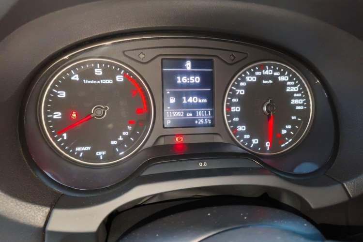 Used Audi A3 2019 Limousine 35 TFSI Ambition China VI Odometer Close Up