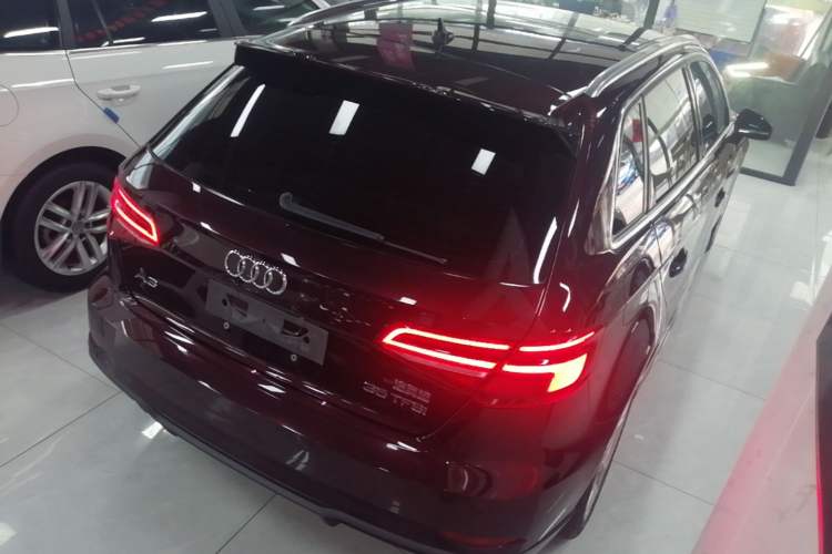 Used Audi A3 2019 Sportback 35 TFSI Fashion Edition China VI Emission Standard Rear Right 45 Deg
