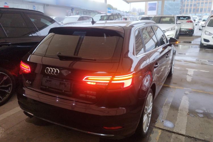 Used Audi A3 2019 Sportback 35 TFSI Style Edition China VI Emission Standard Rear Right 45 Deg