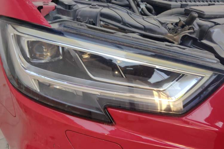 Used Audi A3 2019 Limousine 35 TFSI Fashion Edition China V standard Right Front Headlight