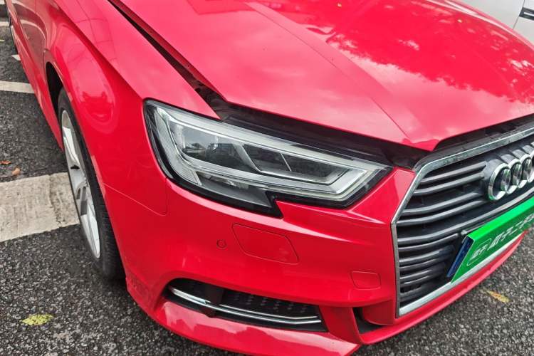Used Audi A3 2019 Limousine 35 TFSI Fashion Edition China VI Emission Standard Right Front Headlight