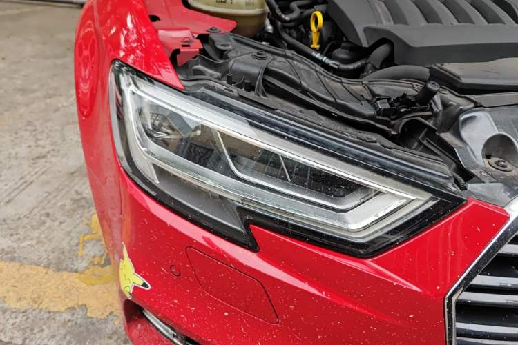 Used Audi A3 2019 Sportback 40 TFSI Sporty Model China VI Right Front Headlight