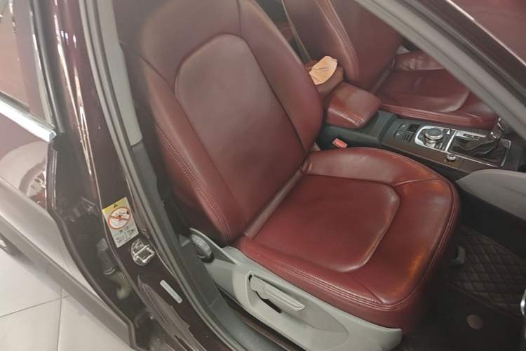 Used Audi A3 2019 Limousine 35 TFSI Ambition China V Right Front Seat