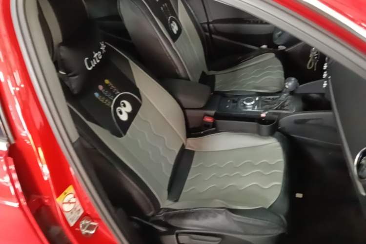 Used Audi A3 2019 Sportback 35 TFSI Ambition China VI Right Front Seat