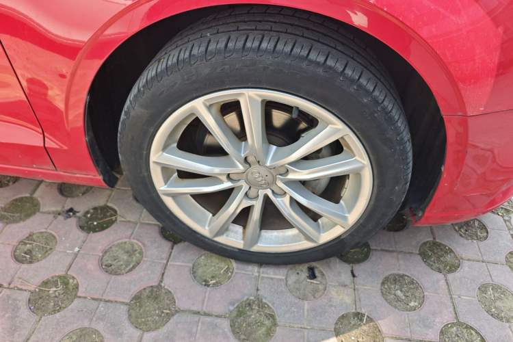 Used Audi A3 2019 Limousine 35 TFSI Ambition China VI Right Front Wheel Hub