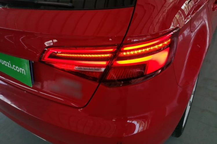 Used Audi A3 2019 Sportback 35 TFSI Ambition China VI Right Rear Taillight