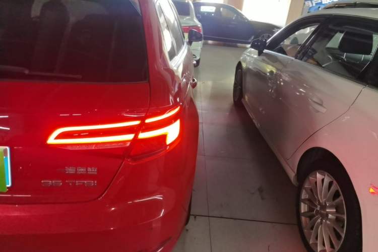 Used Audi A3 2019 Sportback 35 TFSI Fashion Edition China VI Emission Standard Right Rear Taillight