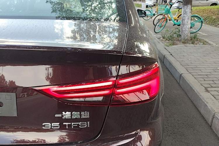 Used Audi A3 2019 Limousine 35 TFSI Fashion Edition China VI Emission Standard Right Rear Taillight