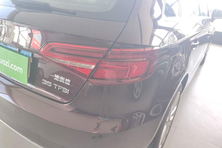 Used Audi A3 2019 Sportback 35 TFSI Ambition China VI Right Rear Taillight