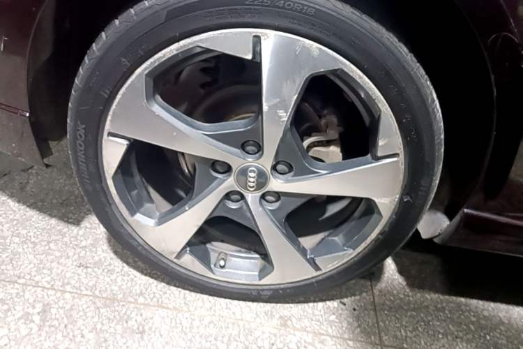 Used Audi A3 2019 Sportback 35 TFSI Sporty Version China VI Right Rear Wheel Hub