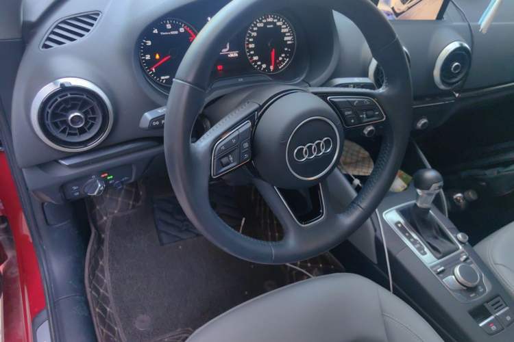 Used Audi A3 2019 Limousine 35 TFSI Fashion Edition China V standard Steering Wheel