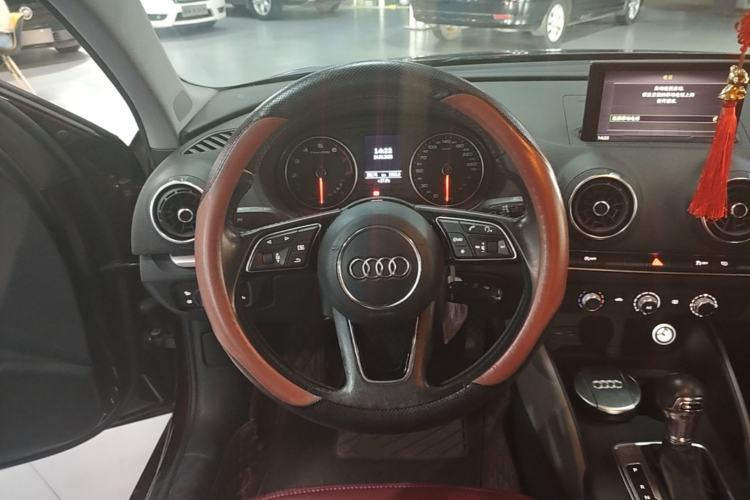 Used Audi A3 2019 Limousine 35 TFSI Ambition China V Steering Wheel