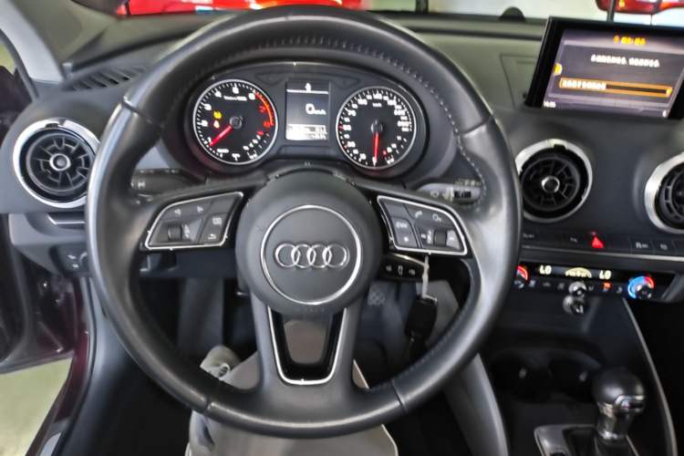 Used Audi A3 2019 Sportback 35 TFSI Fashion Edition China V Steering Wheel