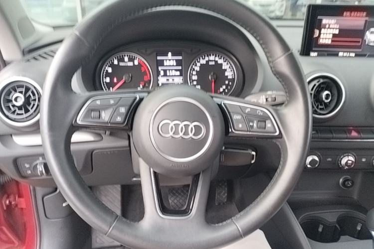 Used Audi A3 2019 Limousine 35 TFSI Ambition China VI Steering Wheel
