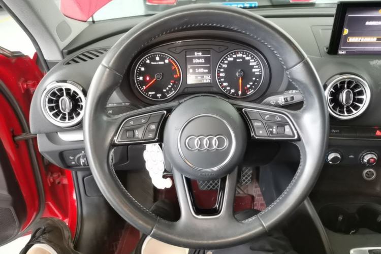 Used Audi A3 2019 Sportback 35 TFSI Ambition China VI Steering Wheel